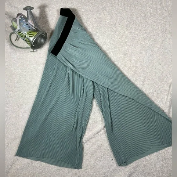 Zara Bohemian Green Highrise Ribbed Palazzo Flowy Cropped Pants Size Small - Picture 13 of 15